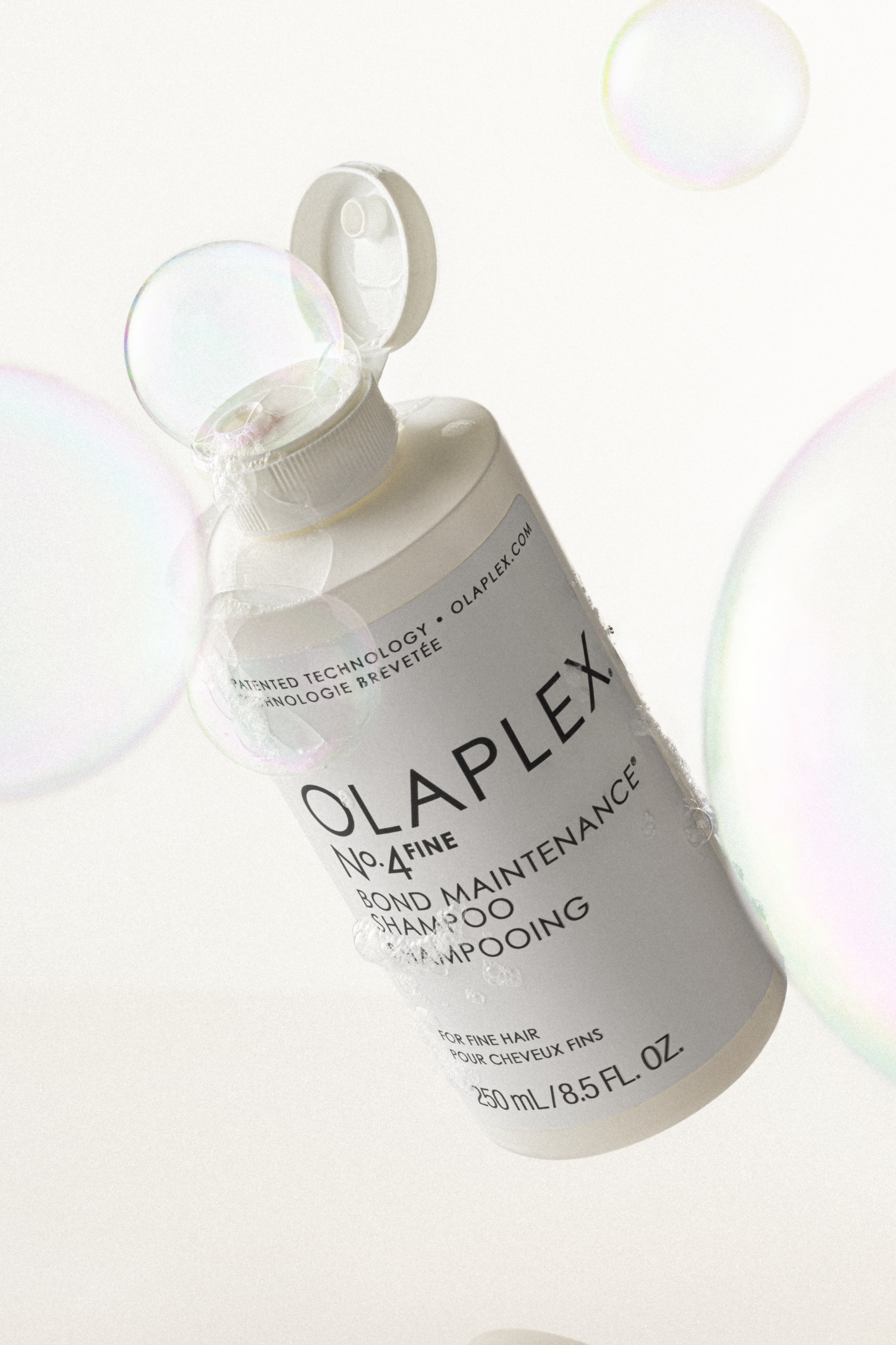 OLAPLEX NO.4 Bond Maintenance Shampoo vs. No.4FINE Bond Maintenance Shampoo: What’s the Difference?