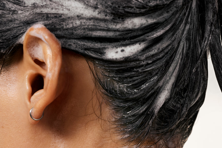 OLAPLEX Nº.4 Bond Maintenance Shampoo vs. Nº.4FINE Bond Maintenance Shampoo: What’s the Difference?