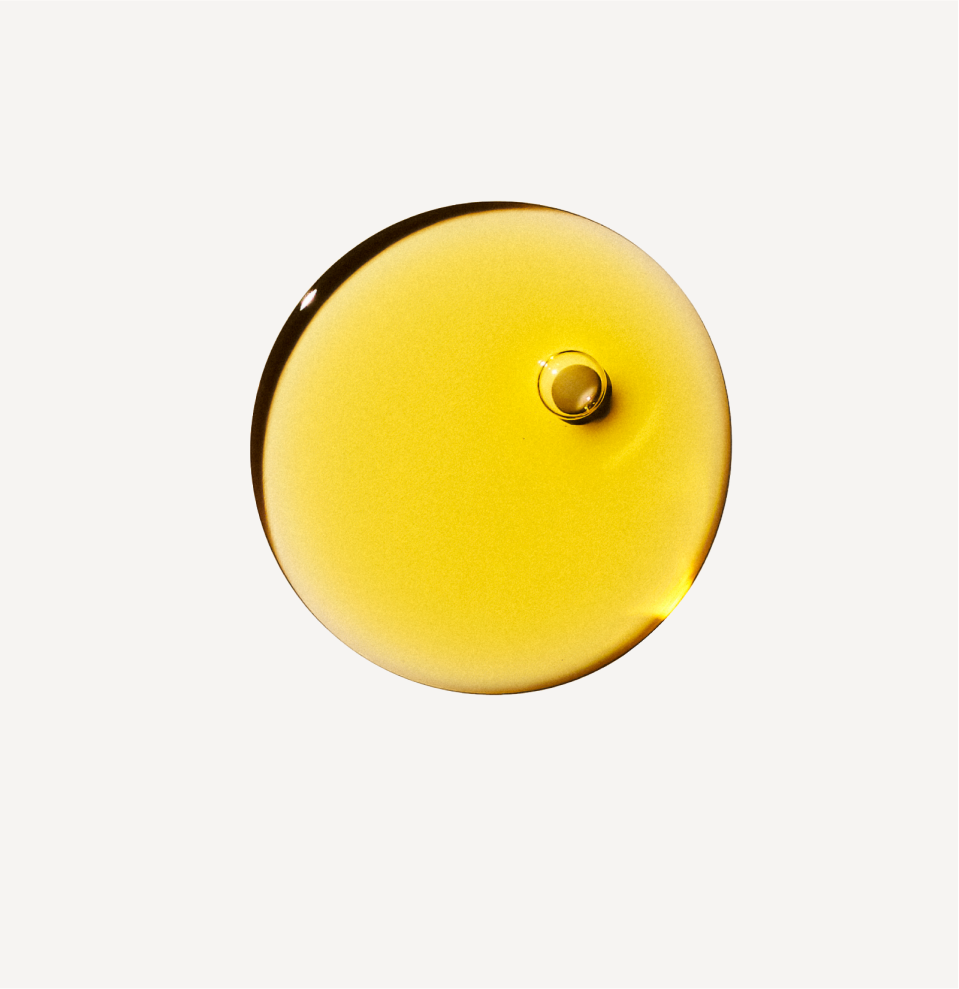 hover

OLAPLEX No.7 Bonding Oil™ goop on a white background